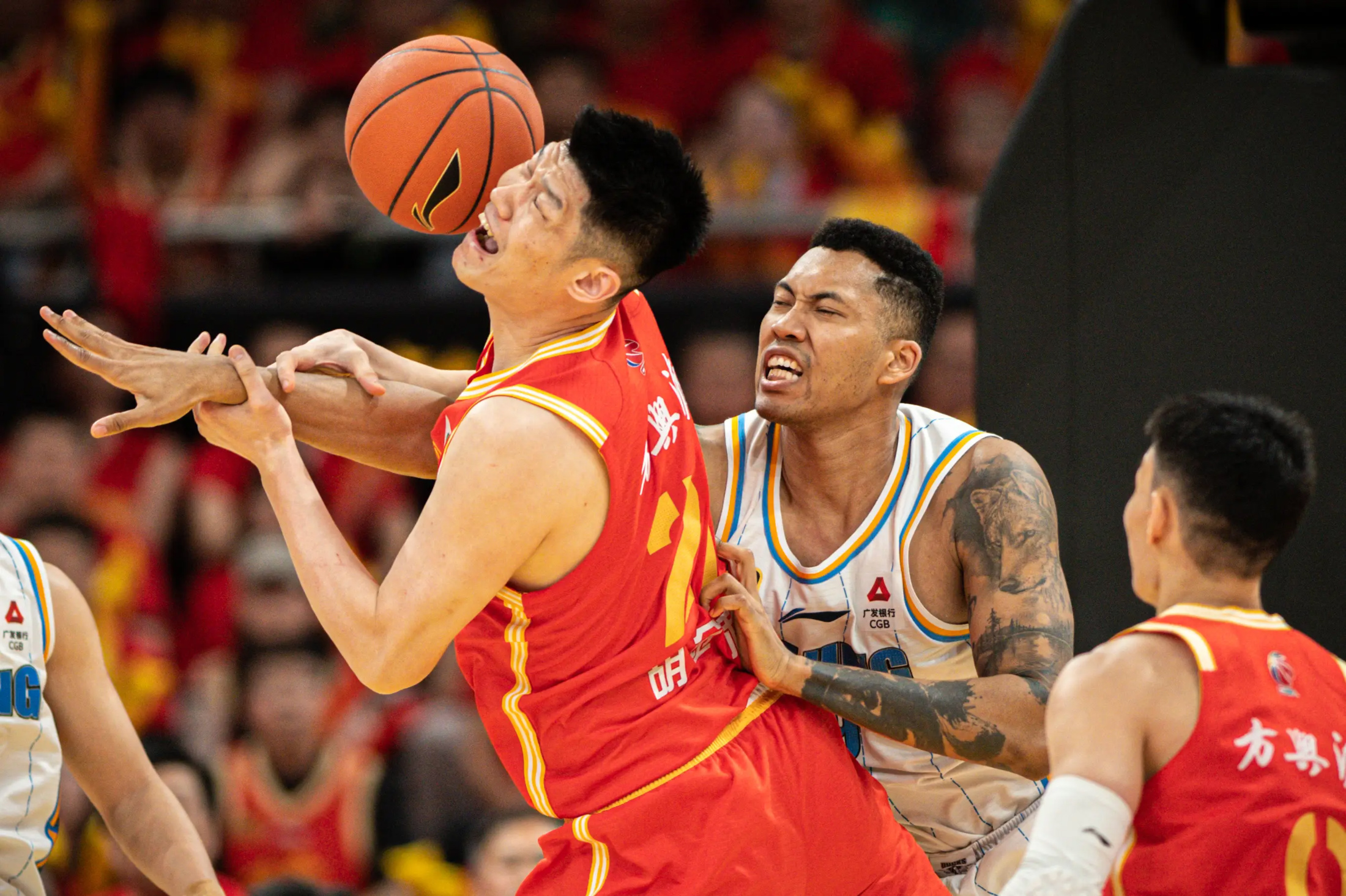 转会期体能课后，摩纳哥队长鼓劲备战CBA季后赛，震撼外界，赛季目标并未改变的简单介绍